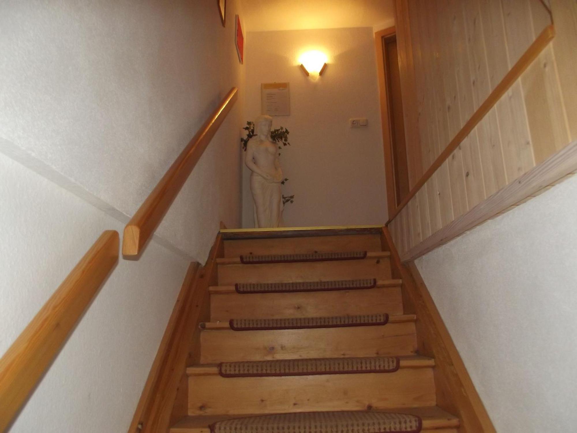 פפרונטן Gemuetliche Ferienwohnung In Urigem Bauernhaus מראה חיצוני תמונה